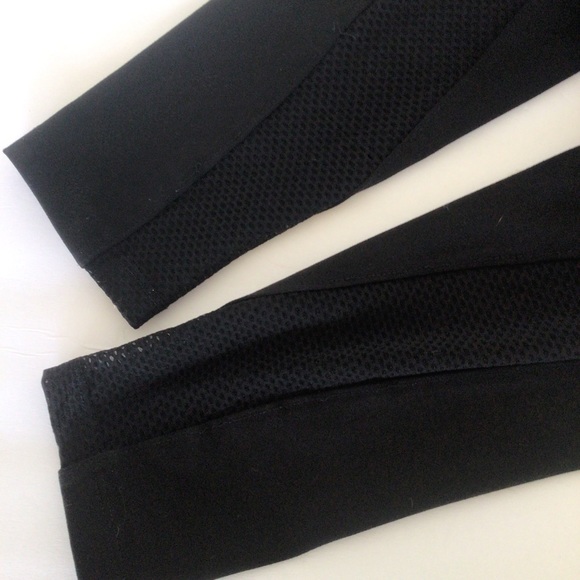 PINK VICTORIAS SECRET ULTIMATE LEGGINGS SMALL - Picture 13 of 16